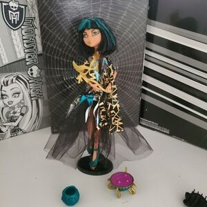 Mattel Monster High Cleo de Nile "Ghouls Rule" doll from 2012. G1 Firstwave